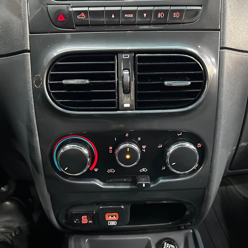 Fiat Strada Adventure1.8/ 1.8 LOCKER Flex CD