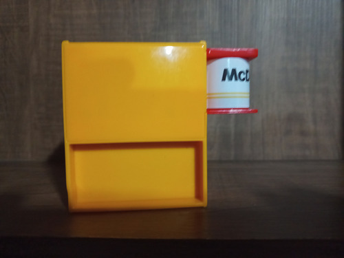 Miniatura Máquina De Bebida Com Apenas 1 Copo Usado (Usado)
