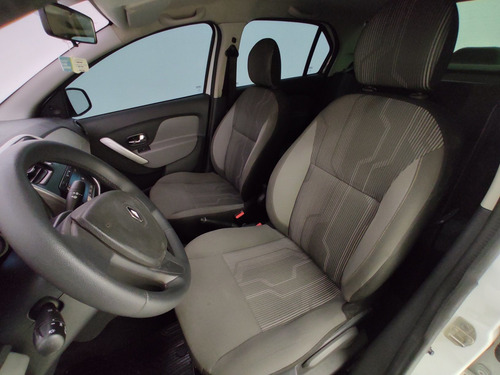 Imagem 12 de 19 de Renault Logan Expression 1.0 16v (flex)