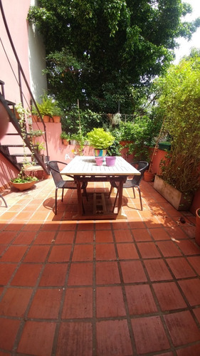 Imagen 11 de 16 de Ph Pa Al Frente De 3 Ambientes C/balcon, Patio Y Terraza Propia. Excelente Estado.
