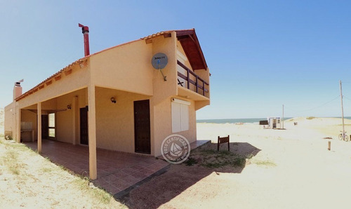 Peco En Punta Del Diablo