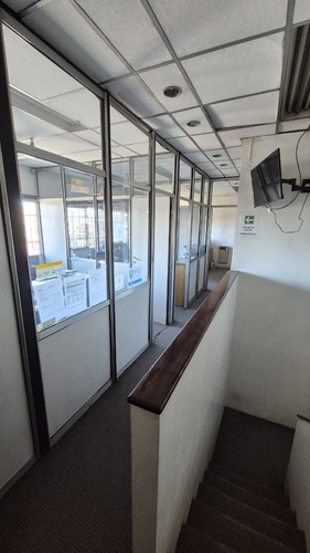 Alquiler De Depósito Con Oficinas - Excelentes Condiciones Ubicado A Pocas Cuadras Del Acceso Tigre - Superficie 675 M2