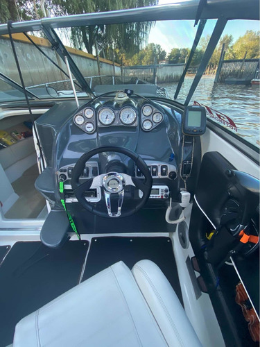 Lancha Cuddy Quicksilver 2400 2014 Volvo 270hp V8 Web Marine