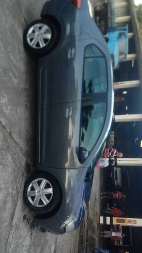 Renault Logan 2016 1.6 Expression Hi-power 4p