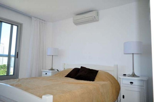 Apartamento En Venta De 2 Dormitorios En Playa Brava