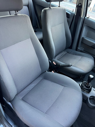 Volkswagen Gol 1.0 Plus Total Flex 4p