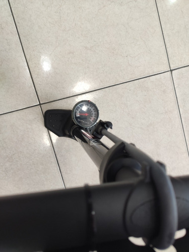 Imagen 5 de 7 de Bomba De Aire Para Bicicletas