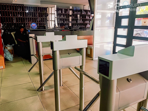 Gran Oferta De Cómodo Estudio En Eyzaguirre - Santiago