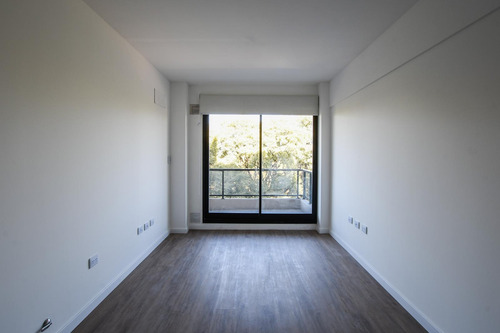Venta - Departamento De Un Dormitorio Con Amenities En Avenida Pellegrini, Rosario
