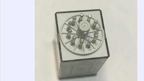 Relevador Encapsulado 120vac 10a 250v 11 Pines Finder (Usado)