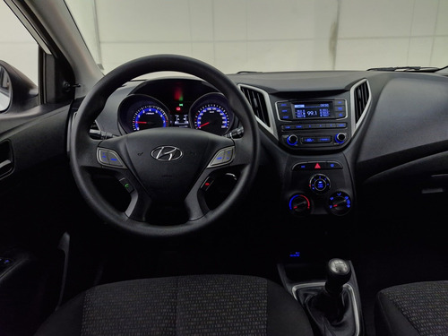 Hyundai HB20 1.0 UNIQUE 12V FLEX 4P MANUAL