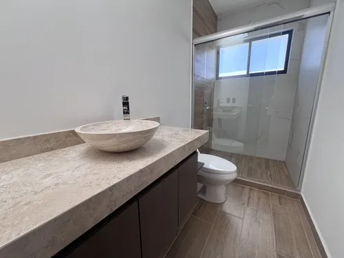 Casa Nueva En Condesa Juriquilla Gran Jardín Y Estudio