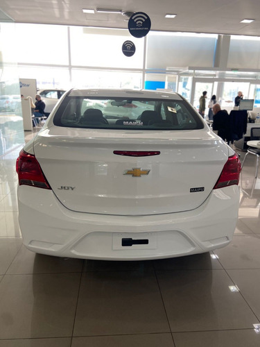 Imagen 19 de 21 de Chevrolet Onix Joy Plus 1.4