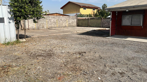 Sitio 700m2 Más 100m2 Construidos Oficinas 7 Habitaciones