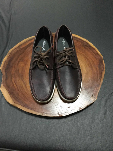 Zapato Mocasín Náutico De Piel Burundy Para Caballero 5050