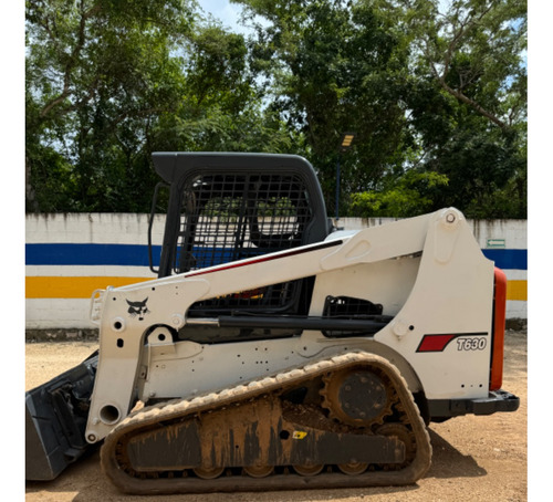 Minicargador Bobcat T630 3000hrs Kit Hid Importado