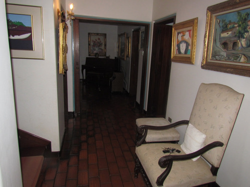 Imagen 12 de 30 de Se Vende Casa 800m2 4h/6b/4p Lomas Del Mirador 9214