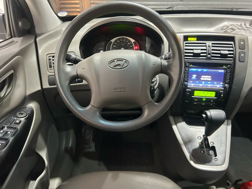 Hyundai Tucson 2.0 MPFI GLS 16V 143CV 2WD FLEX 4P AUTOMÁTICO