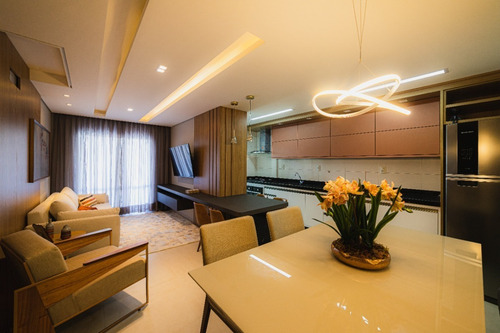Imagem 8 de 22 de Apartamento 2 Dormitórios - Prédio Frente Mar - Lazer Completo - Entrada 220 Mil - Amf50