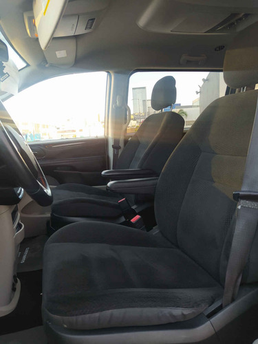 Imagen 10 de 15 de Dodge Grand Caravan 2019 5p Sxt V6/3.6 Aut