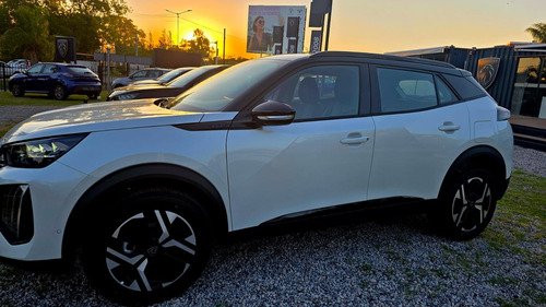 Peugeot 2008 1.0T Gt