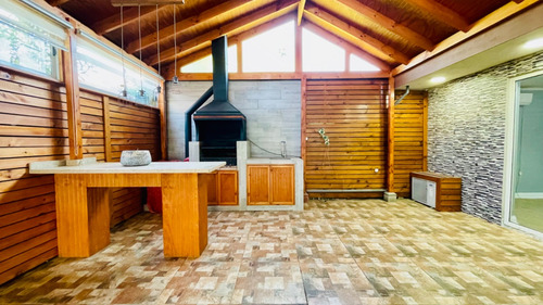 Casa En Venta En Pasaje Cerrado | 3d 3b 2e Gran Oportunidad!
