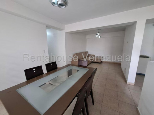Raul Gutierrez, Alquila Apartamento Conectado A Planta, Av Libertador Barquisimeto
