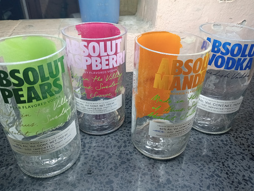 Vasos Resistentes De 700ml. Absolut
