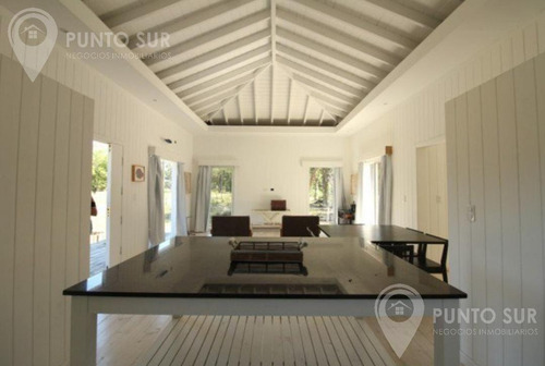 Casa - Pueblo Edén