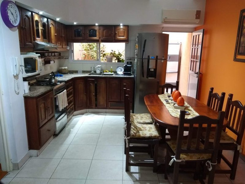 Casa En Venta En Liniers