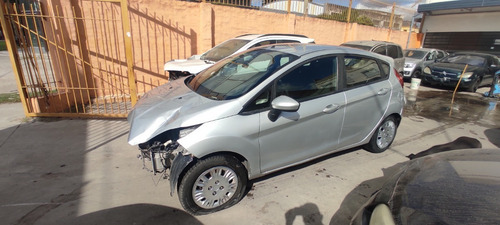 Ford Fiesta Chocado