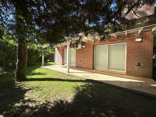 Casa En Venta 4 Dormitorios En Pinamar Norte, Oportunidad, Bosque