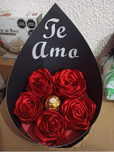 Ramo Eterno De 8 Rosas