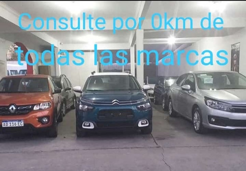Volkswagen Voyage 1.6 Comfortline Plus 101cv 2011