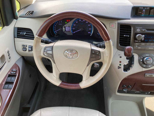 Imagen 10 de 15 de Toyota Sienna 2013 5p Limited Aut Piel Limited Q/c Dvd