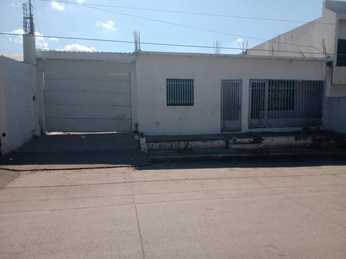 Imagen 1 de 12 de Casa Sola En Venta Lázaro Cárdenas
