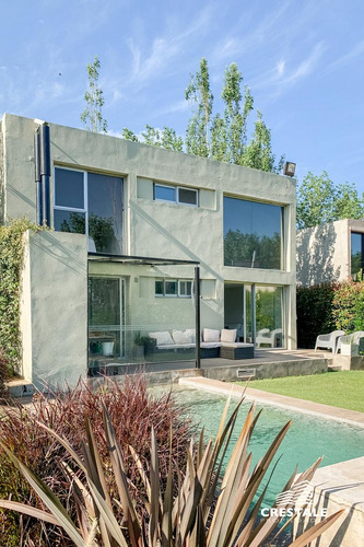 Venta Casa Fisherton Pasos Del Jockey Barrio Cerrado