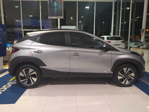 Imagem 7 de 14 de Hyundai Hb20x Diamond 1.6 (aut) (flex)
