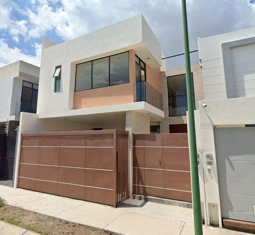 Casa En Venta De 3 Habitaciones En Villa Magna San Luis Potosí, Casa En Remate