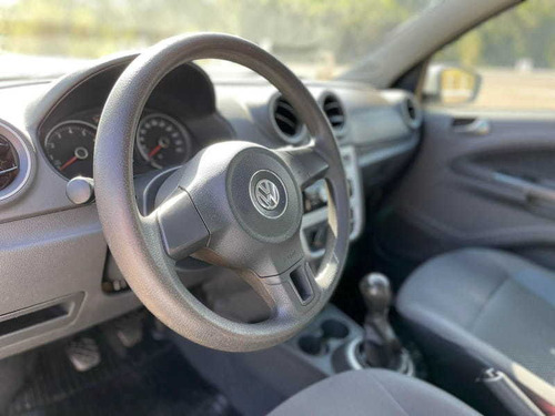 Imagem 9 de 14 de Volkswagen Novo Voyage 1.0 2015