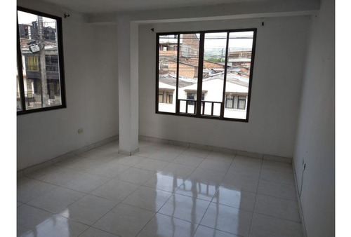 Casa Trifamiliar En Venta En Santa Rosa (279052714).