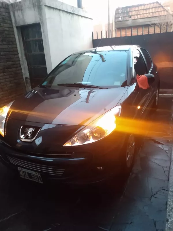 Peugeot 207 1.4 Allure 75cv