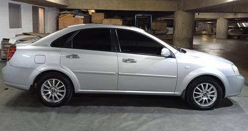 Imagen 4 de 8 de Chevrolet Optra