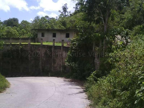 Imagen 4 de 15 de Ls Vende Terreno El Junquito Via Carayaca 23-8873