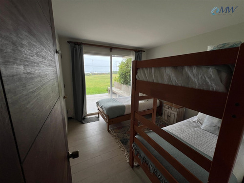 Casa De 4 Dorm. En Condominio En Rocas Santo Domingo