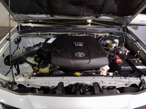 Imagen 14 de 16 de Toyota Fortuner