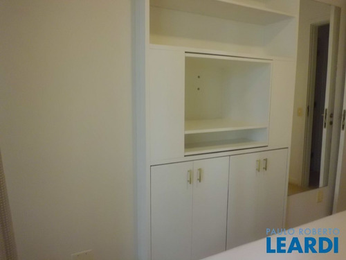 Imagem 8 de 10 de Flat - Itaim Bibi - Sp - 482306