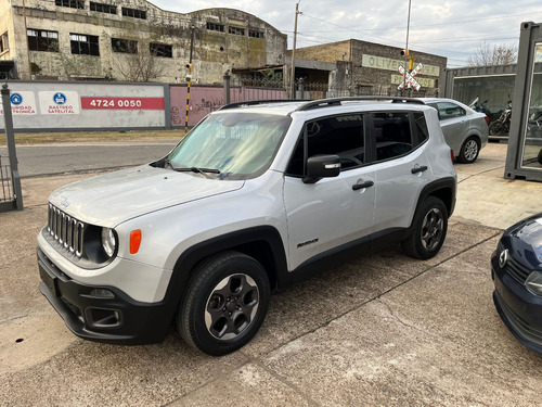 Imagen 2 de 9 de Jeep Renegade