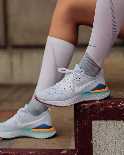 Derechos de autor compañero Extraordinario Zapatillas Nike Epic React Flyknit 2 Mujer Bq8927-104