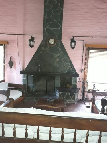 Casa En Venta Zona Norte Jardin Nautico Escobar Con Acceso Al Predio Cerrado Por Tierra Y Agua